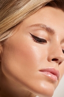 Подводка-фломастер для глаз 